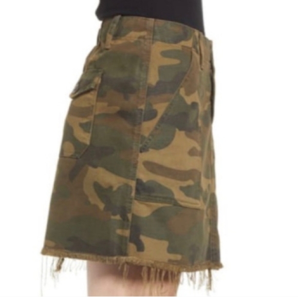 Blank NYC | Camouflage Camo Denim Mini Skirt 27​ - Picture 3 of 13